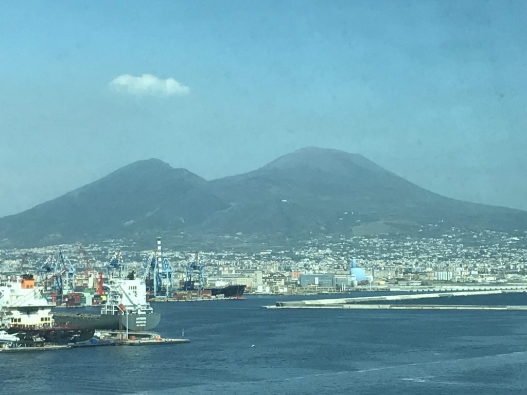 Vesuvius-tulivuori Napolissa.