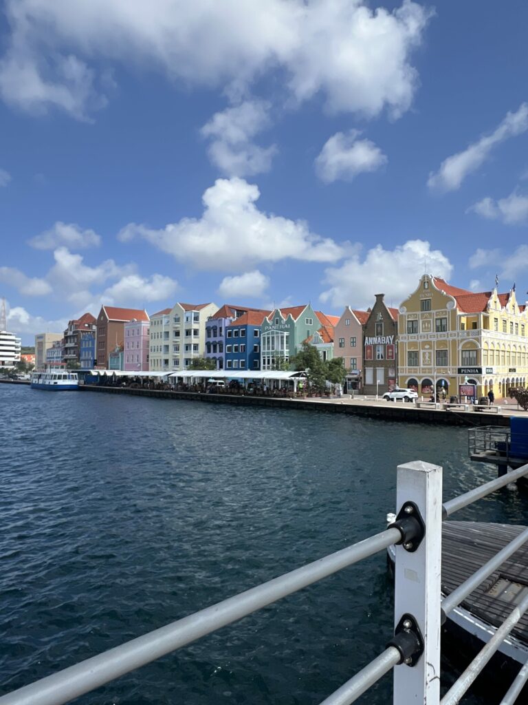 Willemstad Curacaolla.